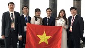 All four members of the Vietnamese team won medals, with three gold and one silver, at the 2018 International Biology Olympiad recently held in Iran (Source: Ministry of Education and Training)