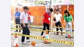Knowledge mountain climbing competition organized for teachers, students