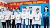 Young medicine students, doctors in HCMC volunteer to Covid-19 prevention work
