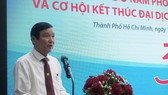 Deputy Director of the Department of Health in Ho Chi Minh City Dr. Nguyen Huu Hung at the meeting (Photo: SGGP)