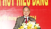 Former Prime Minister Phan Van Khai at a ceremony to receive the 55-year Party Membership Badge in 2014. (Source: VNA)