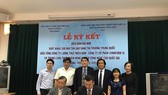 A signing ceremony of Memorandum of Understanding on rice export between the Vietnam Southern Food Corporation and the Food Valley of China