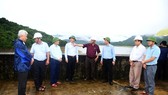 A delegation of the Standing Office of the Central Steering Committee for Flood and Storm Control inspects flood-prone localities
