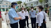 Bộ trưởng Bộ Y tế Nguyễn Thanh Long kiểm tra công tác phòng chống dịch trên địa bàn quận 8