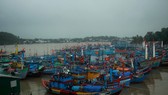 ba tàu cá của tỉnh Quảng Ngãi hỏng máy trôi dạt chờ cứu hộ