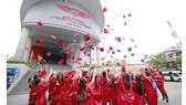Sinh viên Trường Đại học Quốc tế Hồng Bàng trong lễ tốt nghiệp
