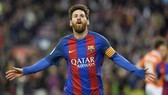 Messi chính thức gia hạn với Barca, nhận lương kỷ lục thế giới