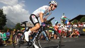 Vuelta a Espana 2017: Adam Yates vẫn mơ Áo đỏ