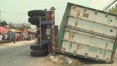 Vụ 3 người chết thảm dưới thùng xe container: Khởi tố tài xế