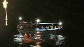 Cứu 8 thuyền viên gặp nạn tại vùng đánh bắt chung Việt Nam và Trung Quốc