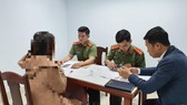 Phòng An ninh bảo vệ chính trị nội bộ - Công an thành phố và Sở TTTT thành phố Đà Nẵng làm việc với chủ tài khoản facebook đăng tin giả về dịch nCoV