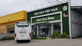 Các showroom đón khách Trung Quốc tại Nha Trang “thách đố” chính quyền