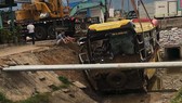 Tại hiện trường, đầu xe bị biến dạng