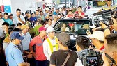 Chaos at Cai Lay BOT toll booth on November 30, 2017 (Photo: SGGP)