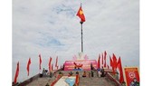 A flag-raising ceremony was held at the Hien Luong-Ben Hai historical relic site in Vinh Linh district, the central province of Quang Tri, on April 30 to mark the 44th anniversary of the Liberation of South Vietnam and National Reunification Day (April 30
