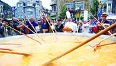 Lễ hội trứng ốp lết tại Bỉ vẫn hút du khách