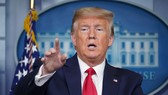 Tổng thống Mỹ Donald Trump phát biểu trong cuộc họp báo tại Nhà Trắng ngày 8-4-2020. Ảnh: AFP/TTXVN