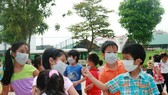 Không khí Hà Nội ô nhiễm mức "nguy hại", học sinh có thể nghỉ học