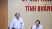 Nguyễn Văn Hùng, Bí thư Tỉnh ủy Quảng Trị phát biểu chỉ đạo tại họp báo cáo tình hình triển khai, thực hiên công tác phòng chống dịch Covid -19 trên địa bàn Quảng Trị vào sáng 10-3  