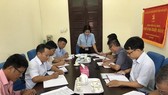 Bà Phạm Thị Minh Huệ, Ủy viên Ban Thường vụ Tỉnh ủy, Chủ nhiệm Ủy ban Kiểm tra Tỉnh ủy tỉnh Thừa Thiên – Huế chủ trì cuộc họp.