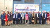 Lãnh đạo UBND tỉnh Hà Tĩnh đến chúc mừng cán bộ, công nhân viên Công ty Cổ phần Cảng Quốc tế Lào - Việt tại lễ ra quân đầu xuân năm mới Mậu Tuất 2018