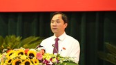 Đồng chí Hoàng Trung Dũng, Bí thư Tỉnh ủy, Chủ tịch HĐND tỉnh Hà Tĩnh khóa XVIII phát biểu tại kỳ họp