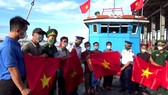 Cảnh sát biển đồng hành với ngư dân Hà Tĩnh