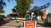 Lực lượng chức năng lập chốt tại thôn Minh Lộc (xã Cẩm Lộc, huyện Cẩm Xuyên, Hà Tĩnh)