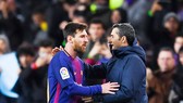 Messi và HLV Valverde đã khiến cho Celta có trận thua đậm. Ảnh: Getty Images