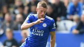 Jamie Vardy cũng đã ghi 1 bàn cho Leicester ở mùa giải mới. Ảnh: Getty Images