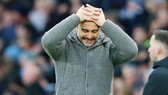 HLV Pep Guardiola chắc chắn đang đau đầu với những tình huống mà đội bóng của ông phải đối mặt. Ảnh: Getty Images    