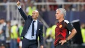 Jose Mourinho từ chối thảo luận vấn đề của Zinedine Zidane. Ảnh: Getty Images