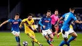 Napoli đã thành công hóa giải Lionel Messi ở lượt đi. Ảnh: Getty Images