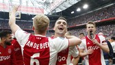 Mùa giải hủy bỏ và Ajax Amsterdam liệu sẽ bảo vệ danh hiệu? Ảnh: Getty Images
