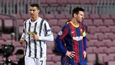 Lionel Messi đã “lơ” Cristiano Ronaldo trong cuộc bầu chọn. Ảnh: Getty Im