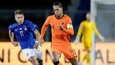 Virgil van Dijk không kịp bình phục chắn chắn là khiếm khuyết lớn của tuyển Hà Lan. Ảnh: Getty Images    