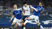 Tottenham và Everton níu nhau rời xa cuộc đua tốp 4. Ảnh: Getty Images