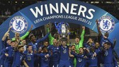 Chelsea nâng chiếc cúp châu Âu thứ 2 trong lịch sử. Ảnh: Getty Images