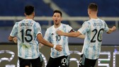 Lionel Messi ghi bàn mở tỷ số, nhưng Chile đã ghi bàn gỡ hòa 1-1. Ảnh: Getty Images