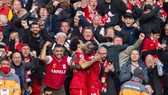 Trước người hâm mộ, lợi thế sân nhà đã trở lại ở Premier League. Ảnh: Getty Images