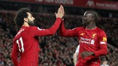Thiếu Mohamed Salah và Sadio Mane sẽ là bất lợi lớn với Liverpool. Ảnh: Getty Images