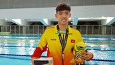 Huy Hoàng hiện đang là đương kim vô địch SEA Games đồng thời giữ kỷ lục đại hội ở nội dung bơi 400m tự do và 1500m tự do dành cho nam.