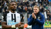 HLV Eddie Howe đang thành công đưa Newcastle đến gần vị trí an toàn.