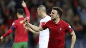 Diogo Jota ghi bàn gia tăng cách biệt cho Bồ Đào Nha.