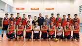 Cầu thủ bóng chuyền Việt Nam đang được yêu cầu tập trung không bị xao nhãng tinh thần. Ảnh: HƯNG THÁI