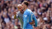 Lối chơi bản năng của Jack Grealish sẽ còn gặp thách thức với HLV Pep Guardiola.