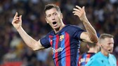 Chưa thể ghi bàn ra mắt, nhưng Robert Lewandowski cho thấy nhiều khát khao.