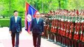  Thủ tướng Nguyễn Xuân Phúc và Thủ tướng Lào Thongloun Sisoulith  duyệt Ðội danh dự  ​