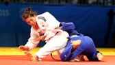 Như Ý (trên) vẫn là chủ lực của judo Việt Nam tại đấu trường SEA Games.