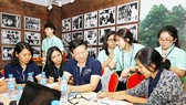 Sinh viên quốc tế và sinh viên Việt Nam trao đổi kinh nghiệm khởi nghiệp trong chương trình  Đào tạo doanh nhân toàn cầu, do Chính phủ Hàn Quốc và UNESCO tài trợ
